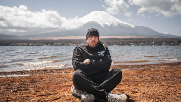 Majestic Memories: The Ultimate Mt Fuji Photoshoot Guide at Lake Yamanaka